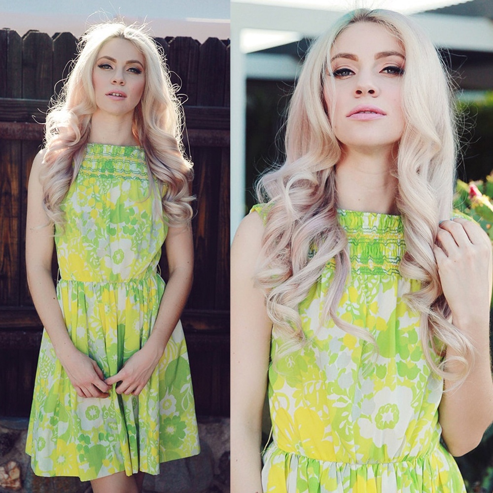 Vibrant Green 1960s Fit and Flare Sleeveless Dress - Small